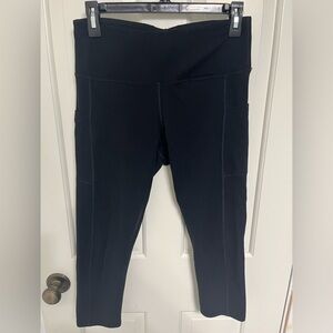 Black Cropped Leggings with Pockets